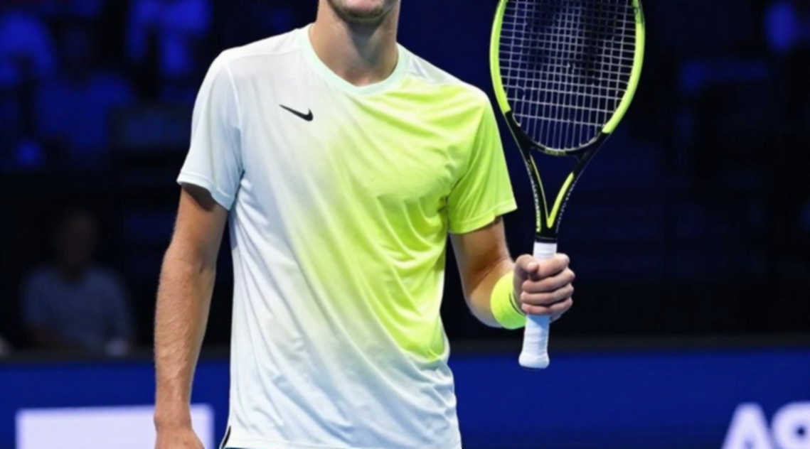 Ningbo's Last Week: Kostyuk's Wrist, Muchova's Ticket, and a Finals Whose Biggest Question Is the Venue